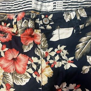 Denim & Flower Tropical Floral Shorts